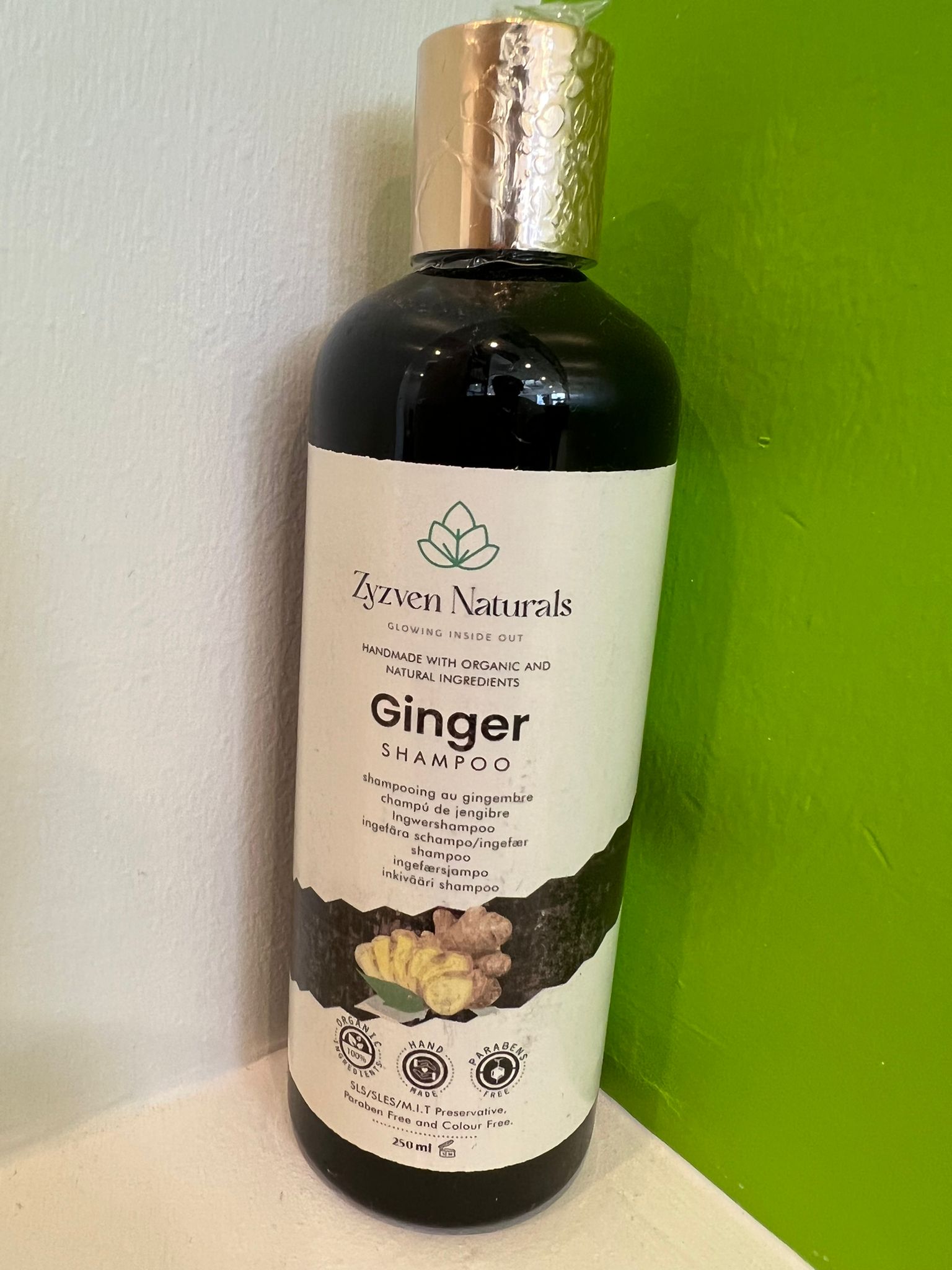kravle håndbevægelse Vanding Ginger Anti Dandruff Shampoo (ekologisk Mjällschampot) – Zyzven Naturals